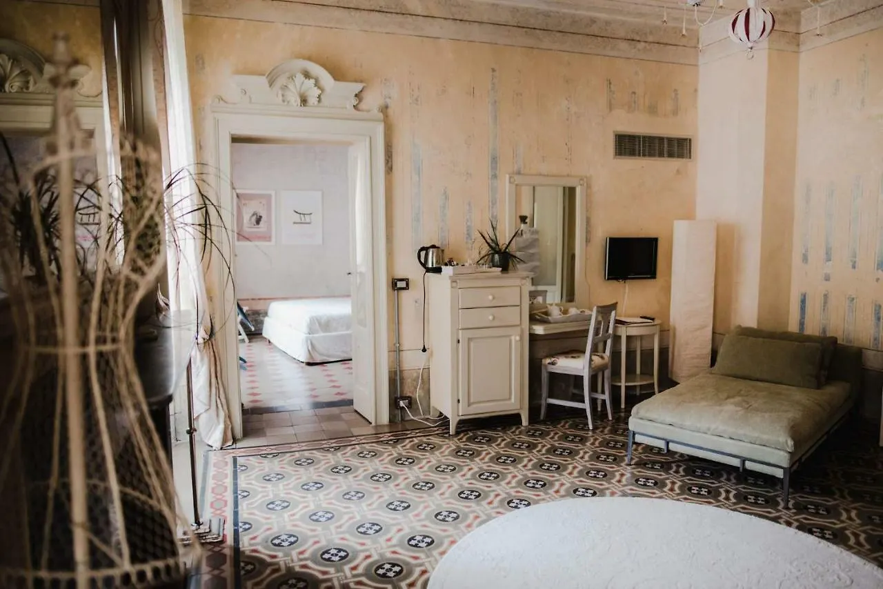 Frühstückspension Regina Teodolinda Suites Laglio