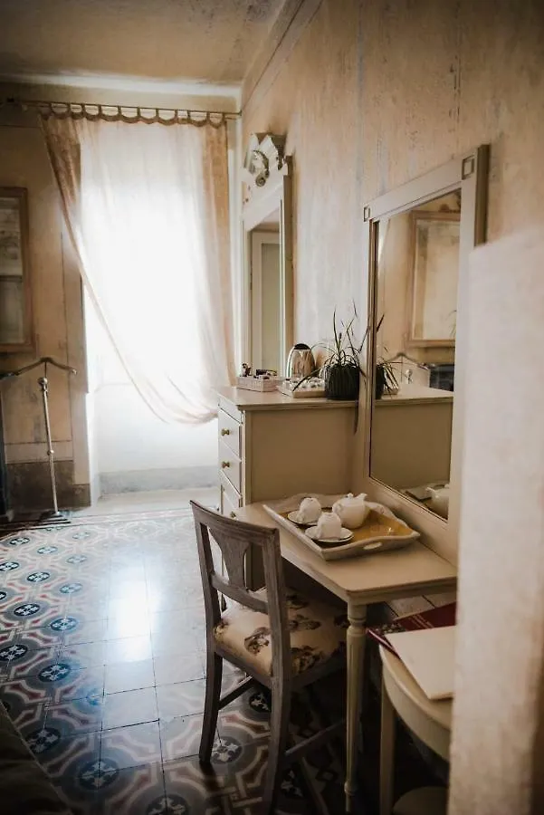 Regina Teodolinda Suites Laglio 3*,
