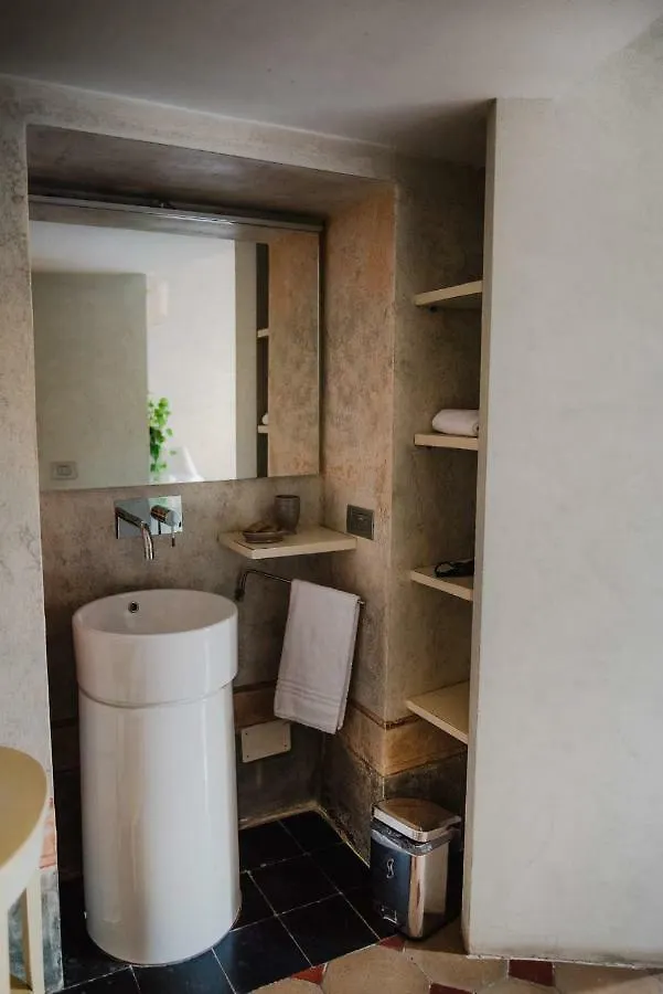 Regina Teodolinda Suites Laglio Frühstückspension