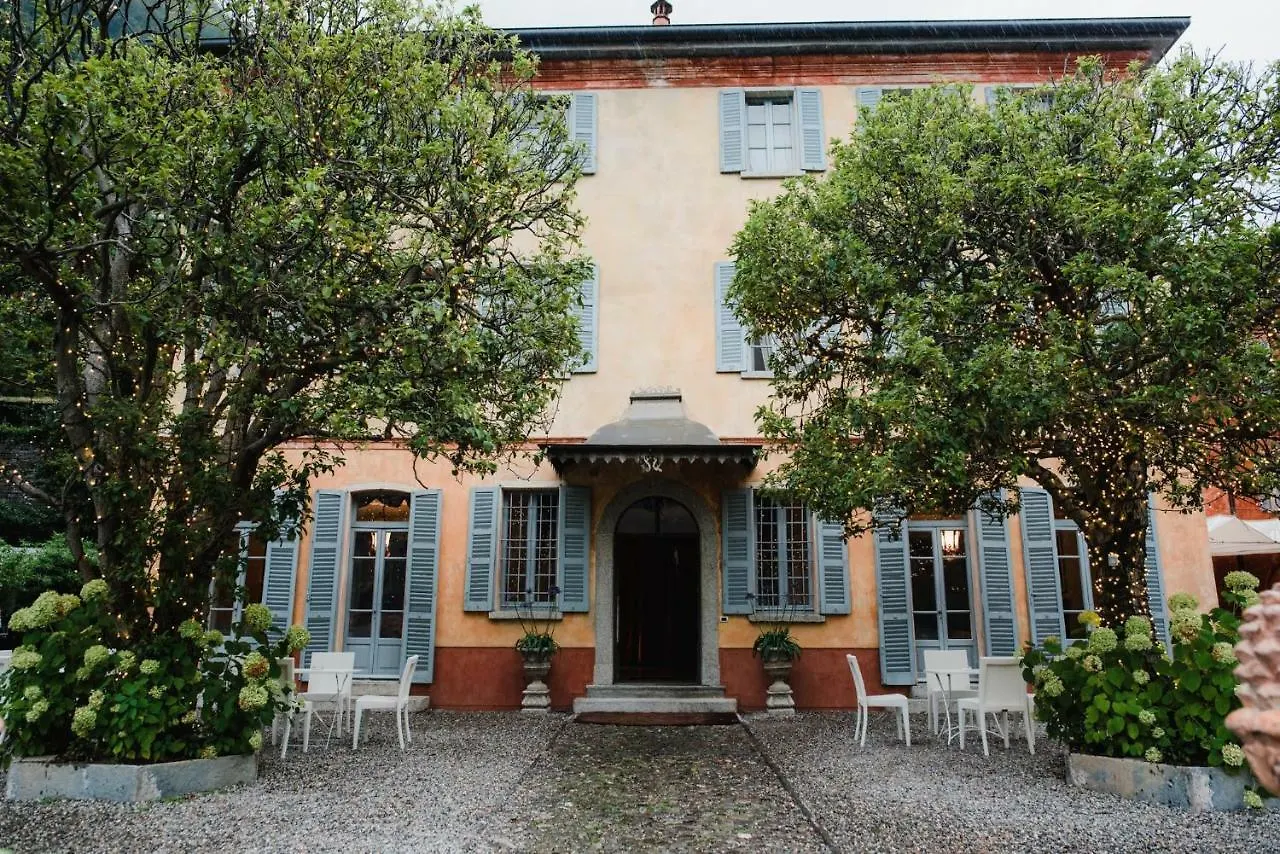 Regina Teodolinda Suites Laglio 3*,