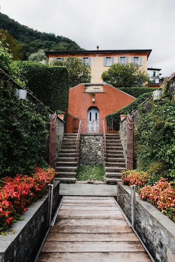 Regina Teodolinda Suites Laglio 3*,